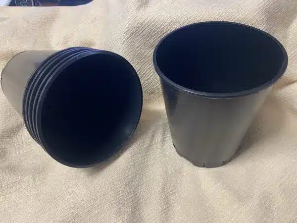 2 Litre Black plastic pots
